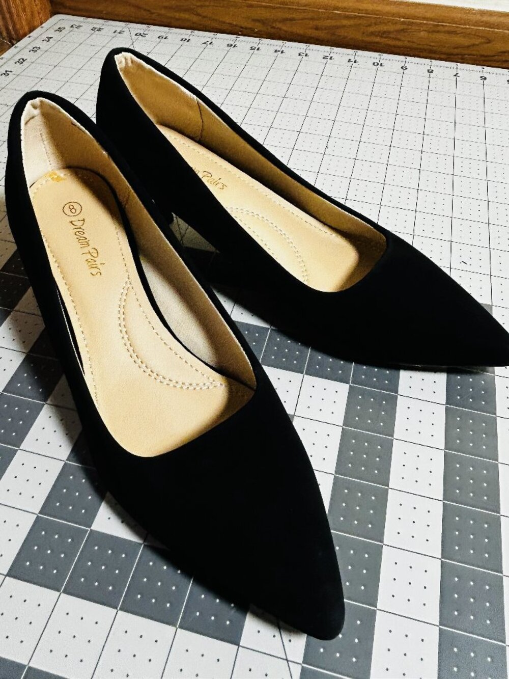 DREAM PAIRS Moda Black Nubuck Pointed Toe Kitten Heel Pumps Size 8
